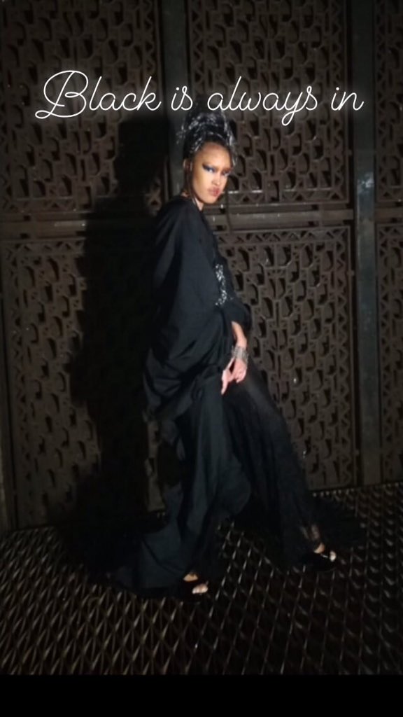 StyleLab323's tweet image. #Black is always in