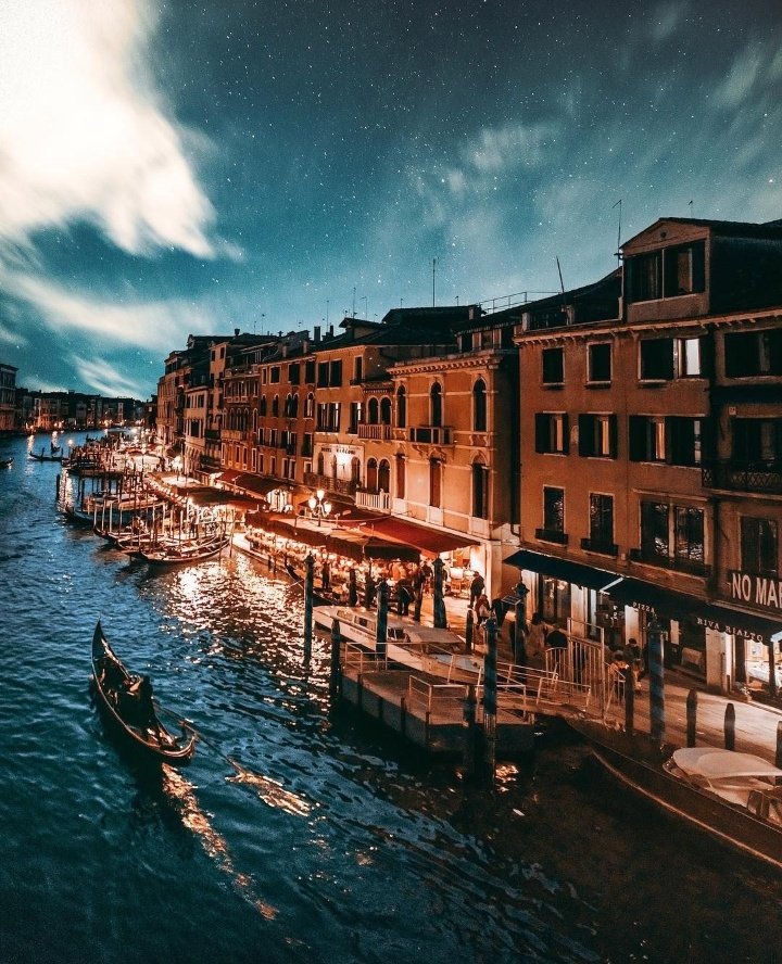 piitures's tweet photo. Venice, Italy https://t.co/iRjMnfnP4p
