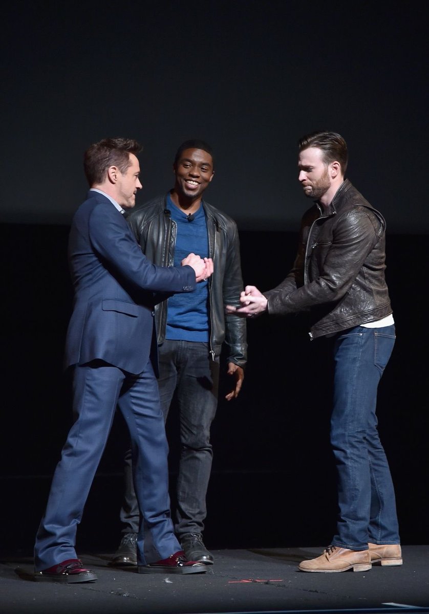 StripMarvel's tweet photo. Hoy se cumplen 6 años de la presentación de Chadwick Boseman como Black Panther. Recuerdo ese día como si fuera ayer, ya que fue de alguna manera también la semilla de Strip Marvel. Algún día lo contaré, hoy es día para recordar al Rey. 🖤 https://t.co/esr7dxX7oa