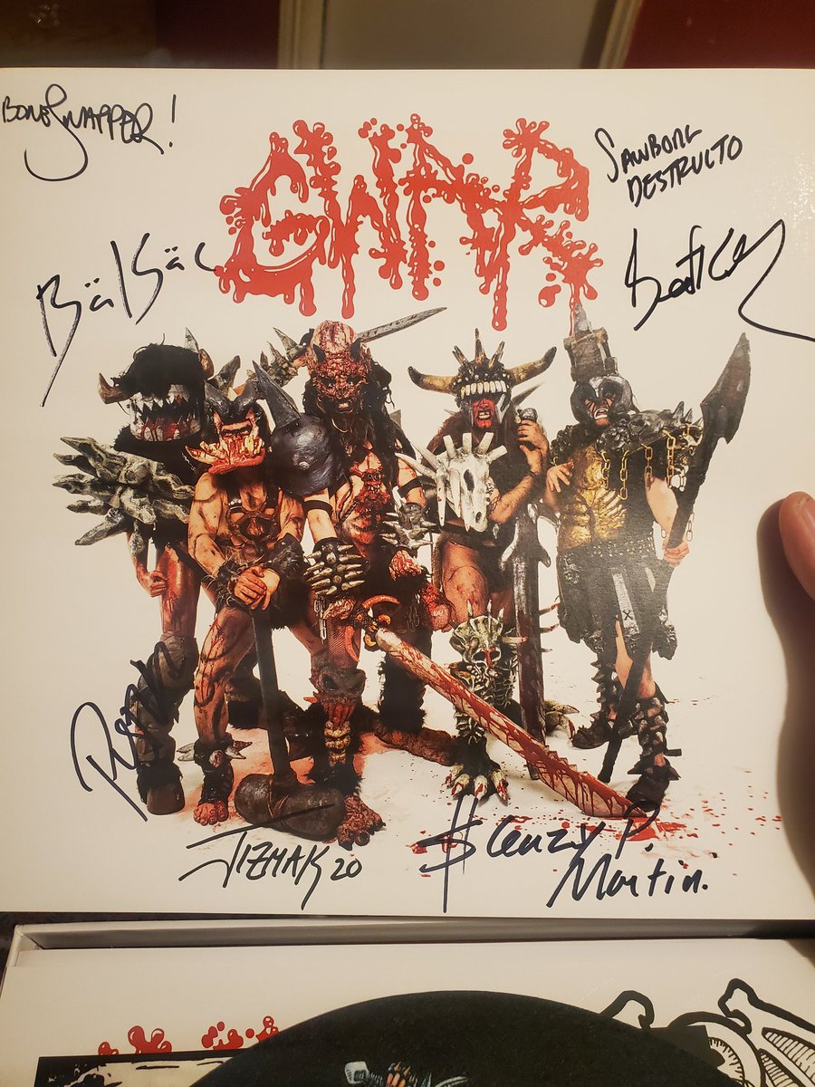 garcia_addrian's tweet photo. Not apologizing for the shitty photography but ill have you know im drinking jΓ€germeister while going completely fucking wild tonight, got all 3 records in one day, I FUCKING LOVE YOU @GWAR even though you hate me and we will forever miss @TheRealOderus #GWAR #BOHAB #DaveBrockie https://t.co/k0D21tGhor