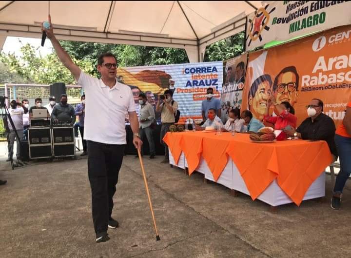 MEPlus05's tweet photo. 🔵 #MPlusConRabascall
Fructífera jornada se vivió esta tarde en el complejo #LaPradera del cantón #Milagro, en donde se contó  con la presencia de @rabascallcarlos  @pierinaescorrea @anaraffo1

@MashiRafael
@rabascallcarlos
@ecuarauz 
@VictorMPlus
@tortadechoclo87 https://t.co/lv605PCd51