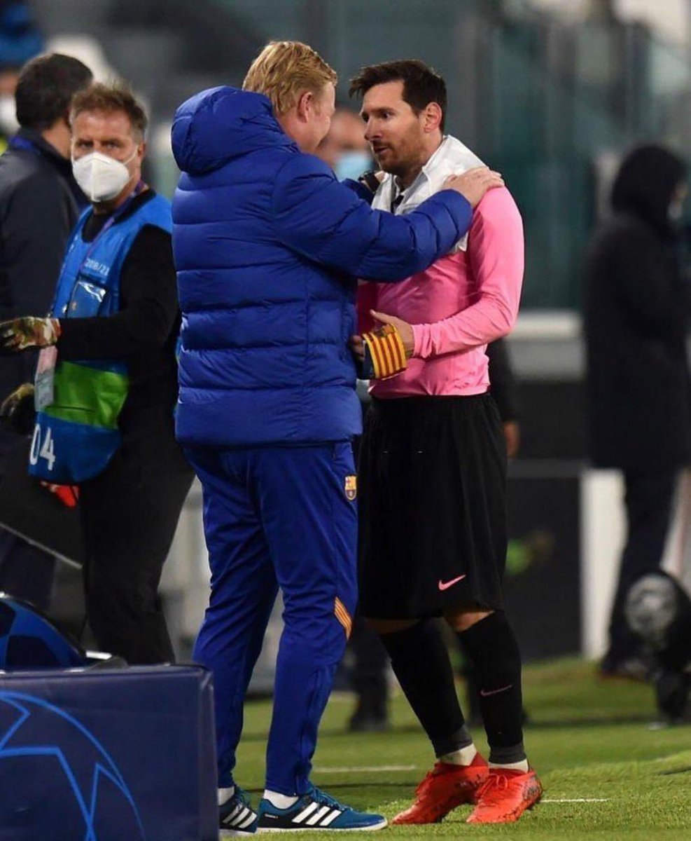 🚨 تــاريــخي :   الأسطورة ليونيل ميسي يصل للأسيست رقم 300 في المباريات الرسمية والأسيست رقم 328 في جميع المباريات ويعزز صدارته كأكثر من صنع اهداف في تاريخ كرة القدم 🐐👑