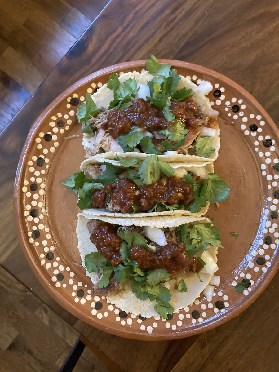 mjmetts's tweet photo. Karina made salsa yesterday, so today felt like a good day for my #Button2020 tacos. https://t.co/cJvps91i8b