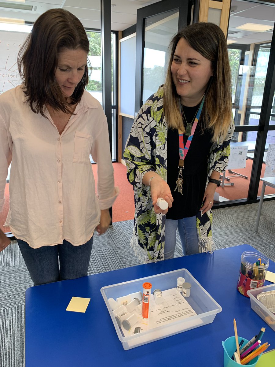TeRoopuuPourewa's tweet photo. Hear that wonderment and awe! @HopeGriffin_ creating lots of provocations to stimulate curiosity @StonefieldsSch https://t.co/s87BapjXVB