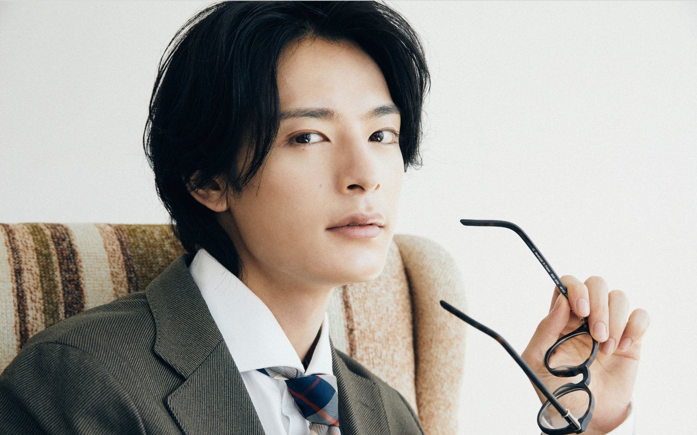 【送料無料】塩野瑛久さん掲載ページ（ポスターサイズ）#6798 送料無料】塩野瑛久さん掲載ページ（ポスターサイズ）#6798 送料無料