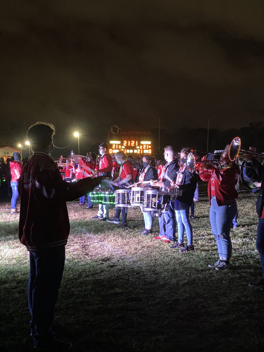 drumline_bchs's tweet photo. Glow Pep Rally! 🥁🤘🏼 https://t.co/0lW4ROzk50