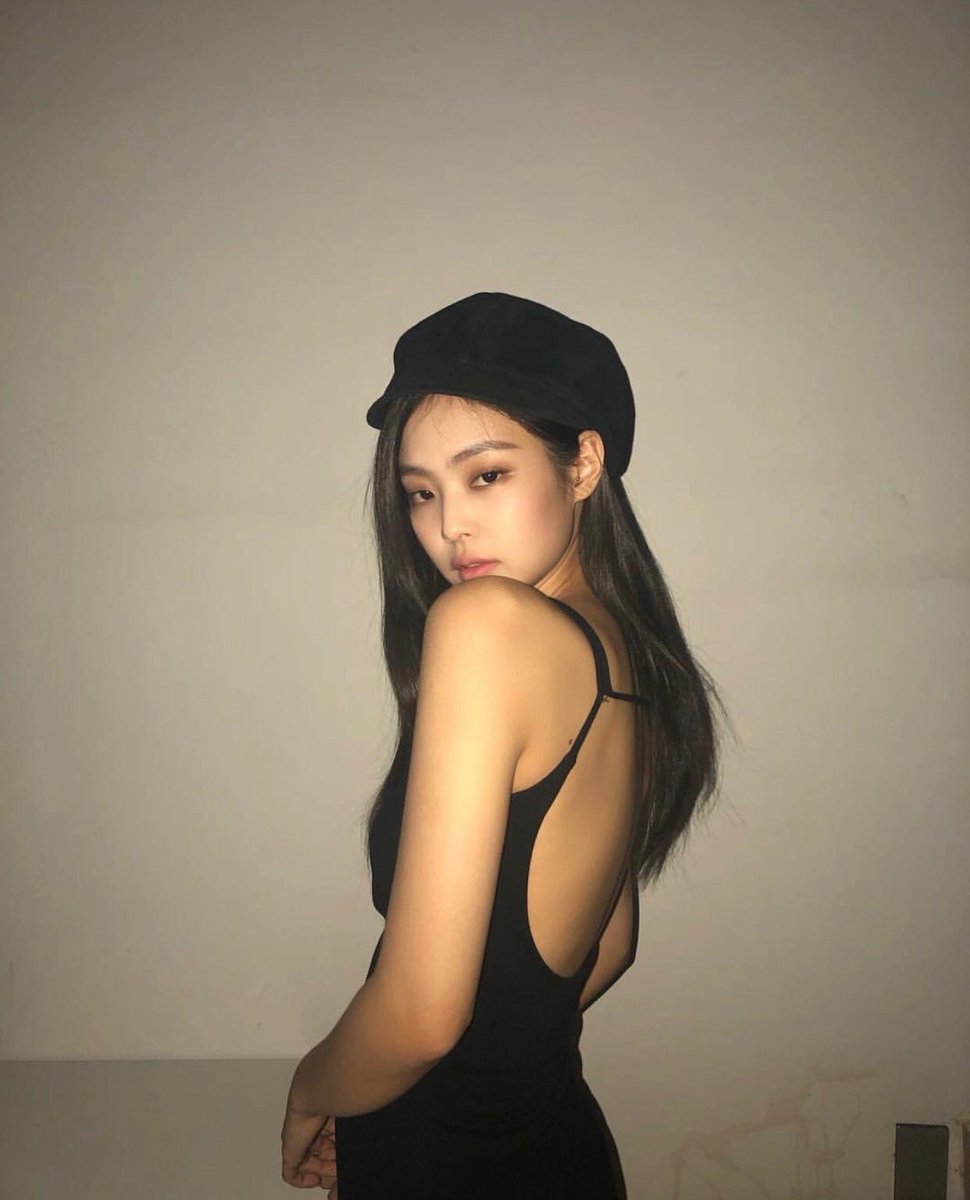 jenniesarchive's tweet photo. it's a jennie thing https://t.co/yGeS92zvQd