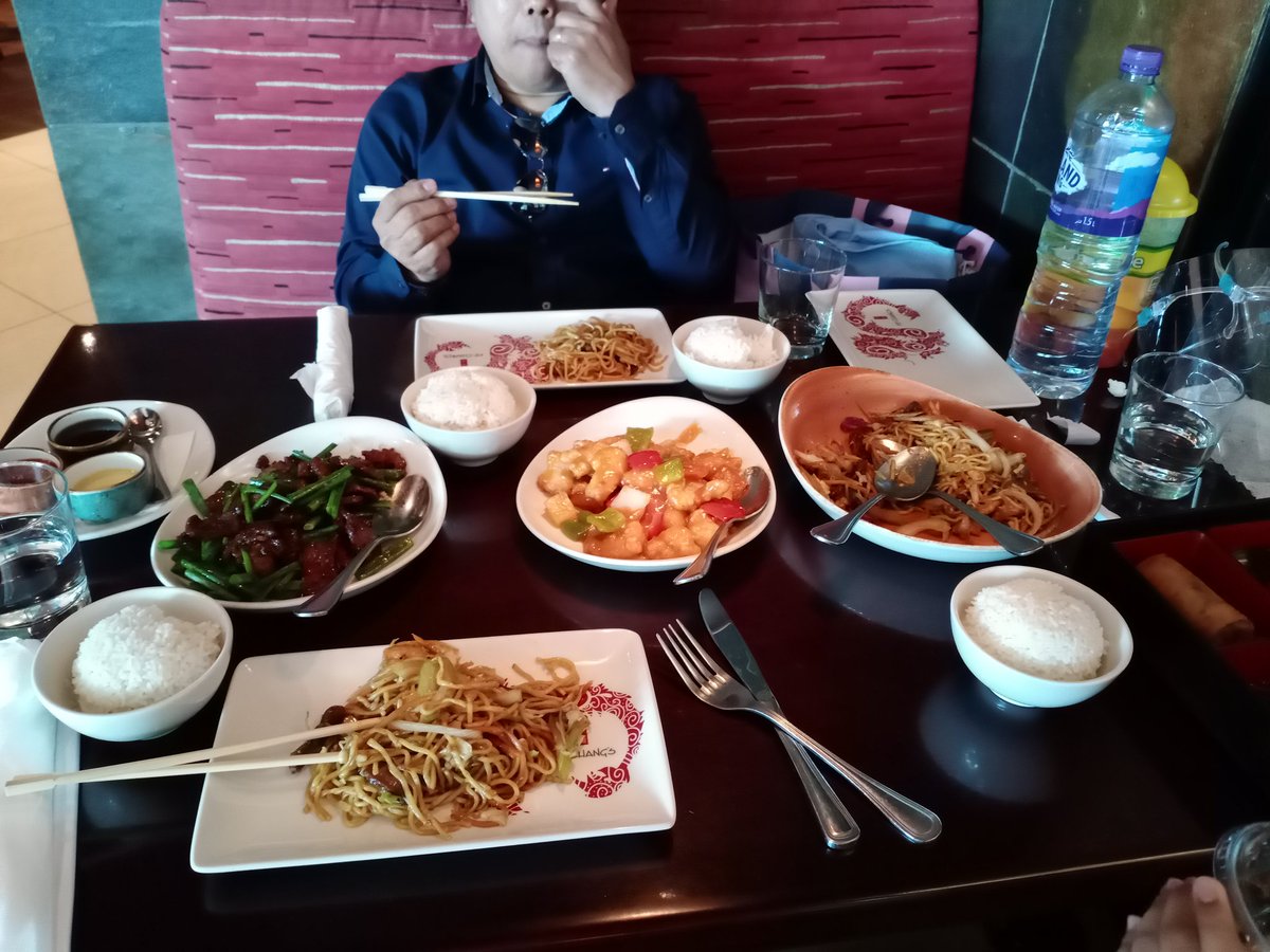 XBooshame's tweet photo. Yesterday was my big day!Got the chance to celebrated with my family my hubby doesn't have a trip this month due to pandemic . https://t.co/So9yoPBxtR