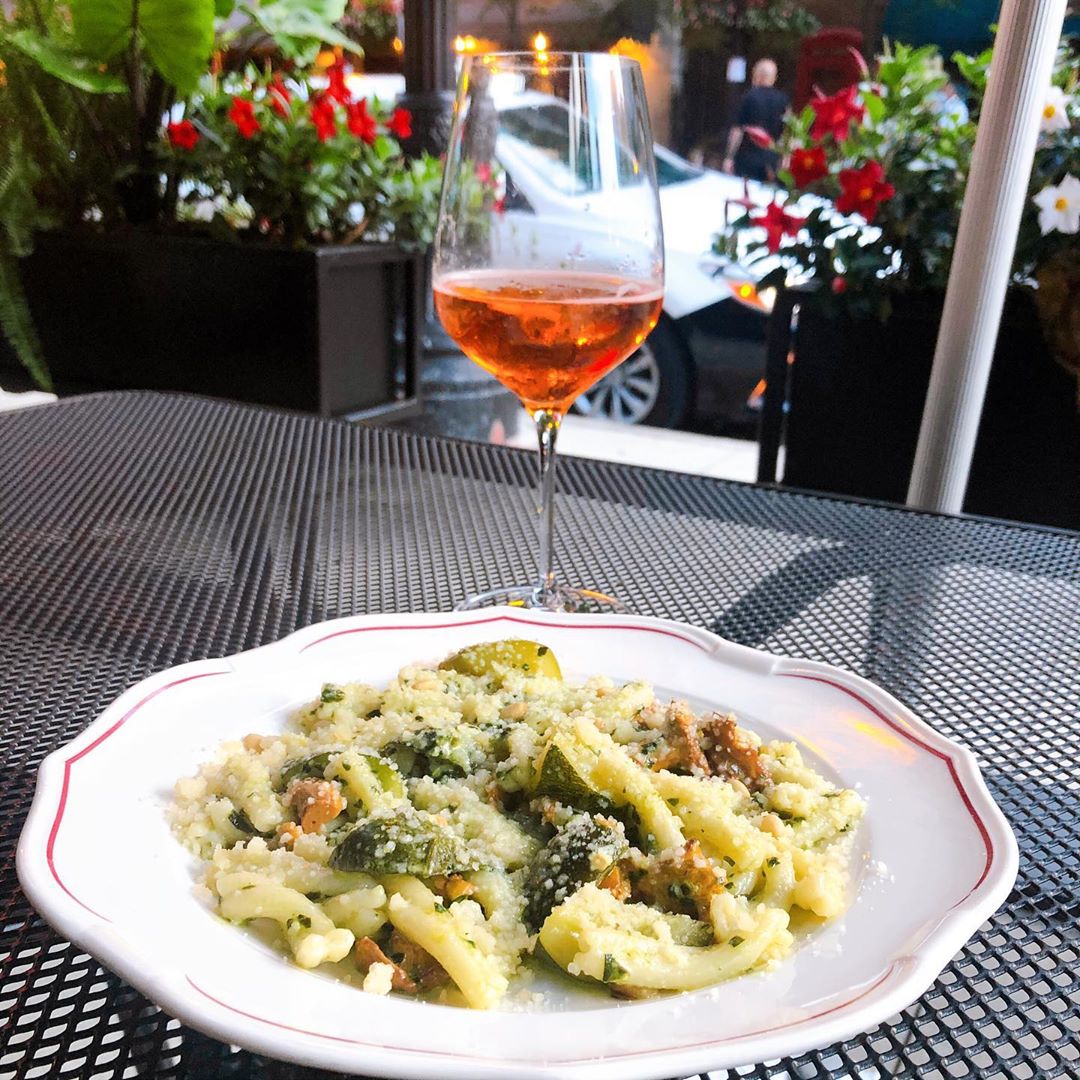 Classic Nico nights: a big plate of #pasta and a glass (or two) of #wine. Soaking it all in this week! 
📷 the_chic_filet on Instagram
#NicoOsteria #supportlocal #chicagorestaurants #finalfalldays #GoldCoast  #winterbreak #chicagodining #chicagofoodie #chicagofoodmag #312eats