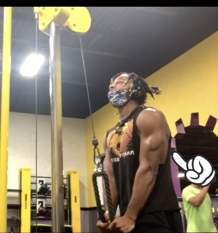Almightysav23's tweet photo. Anyone who needs training hmu 🤙🏽 🏋🏽‍♀️ https://t.co/Jrw7Wlz14Q