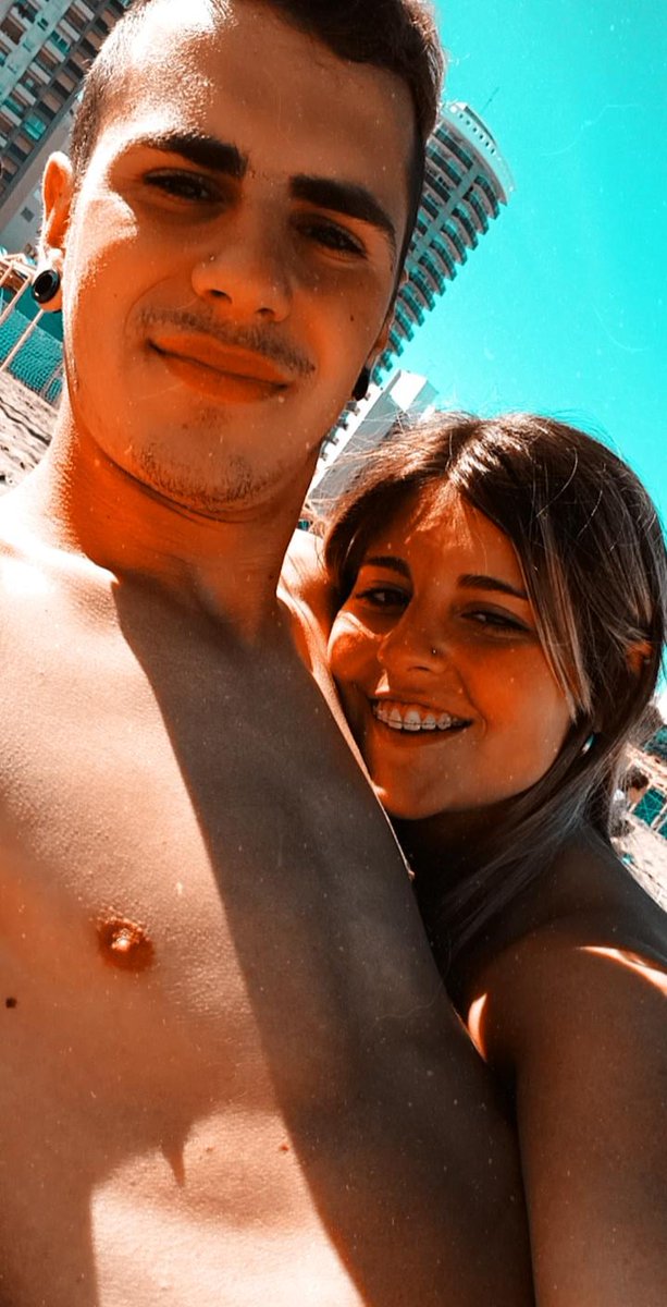 Florcosta02's tweet photo. Lo mejor que me paso en la vida sos vos mi amor, sos la única persona que tan solo con un mensaje me saca una sonrisa y me hace cada día mas feliz. Te amo @benjamingalv4n https://t.co/z3yHYJ1EPD