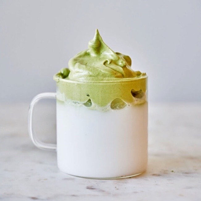 TranquiliTeaOrg's tweet image. 🐉Did you know #Matcha is also known as Japanese Whisking Tea? Whisking powdered green tea is the traditional way of the Japanese and has been around for thousands of years!  #dalgonamatcha