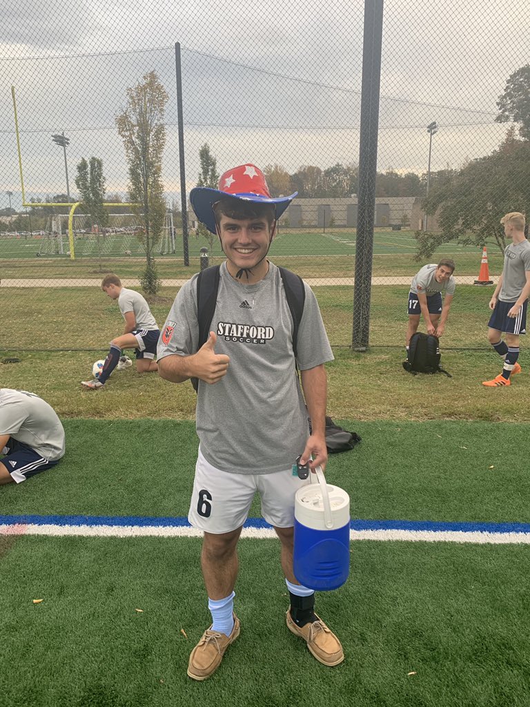 SamWiler's tweet photo. Western Wednesday with the traveling cowgirl hat! @mvhsclassof2k21 🐎🤠 https://t.co/Ufm9zDE5UA