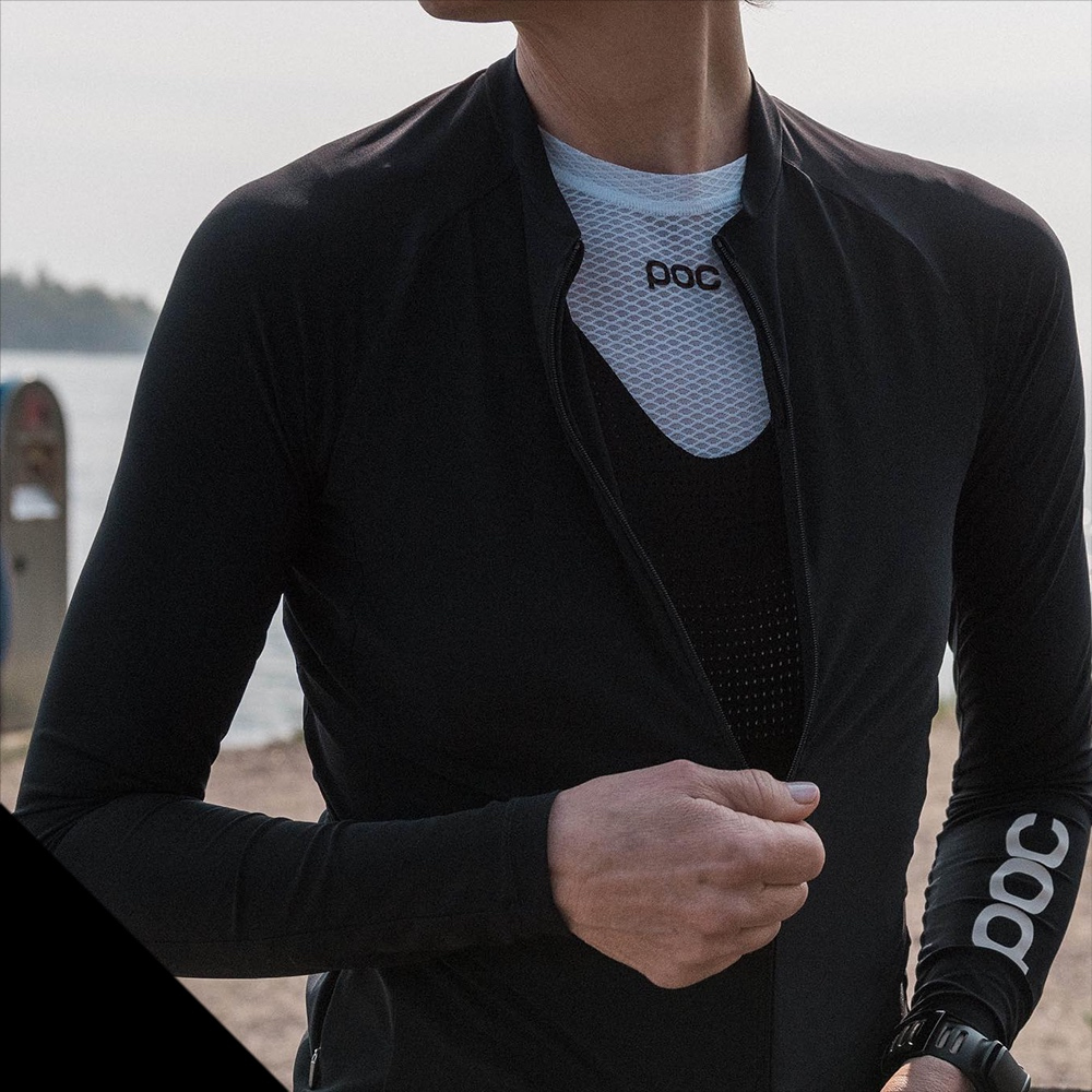 Fall is in full swing and we're getting ready for colder temperatures on our rides. Head to the link below for some of our tips for staying warm when you start to feel a chill in your bones. 

l8r.it/F5Yp