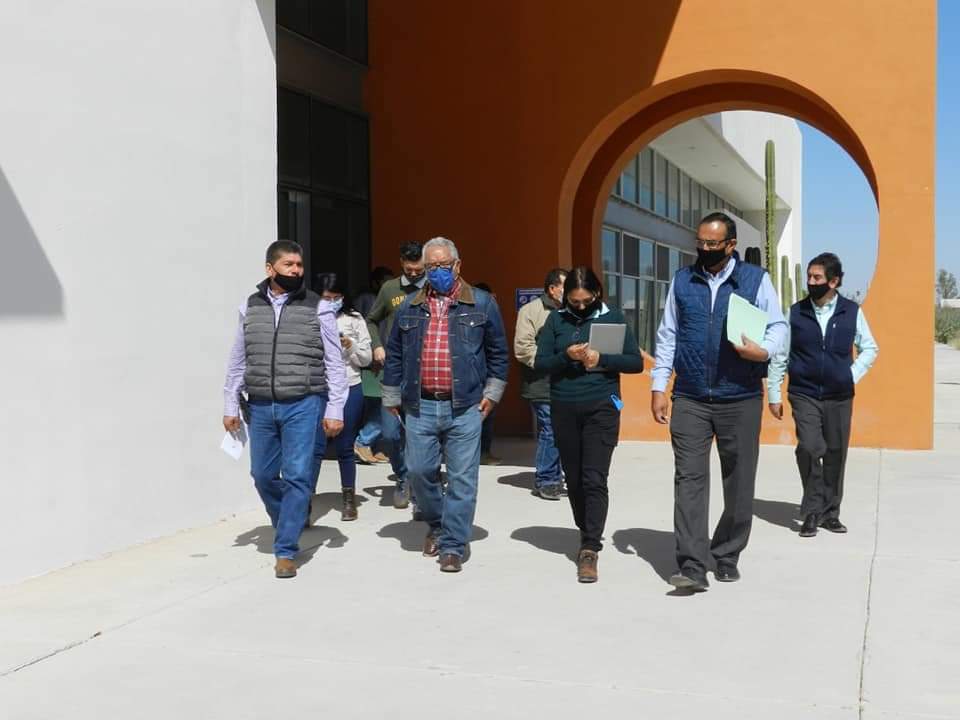 UPRegionLaguna's tweet photo. El día de hoy en las Instalaciones de la #UPRL se realizó el "Taller de elaboración de pasta de higo", dirigido a productores de la Región Laguna, que les permita diversificar sus productos, asi como incrementar la productividad y margen de utilidad.  @flores_mendez @mrikelme https://t.co/rKrZl2hH7F