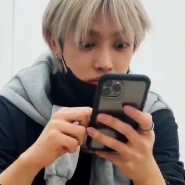 atiny_soft's tweet photo. @PassThor PASTY REACCIONA A ATEEZ T LO PIDO XFAVOR https://t.co/2ErCuP4sXX