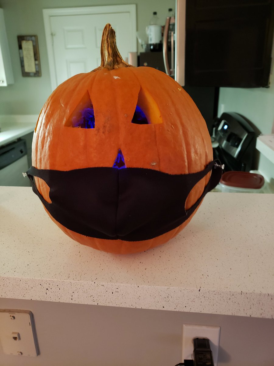 CliffsLaw's tweet photo. Happy Halloween! @finebaum @LauraRutledge @pamelajadams @clifcauley @UGAAthletics @GeorgiaFootball https://t.co/eHbRdlFZRA