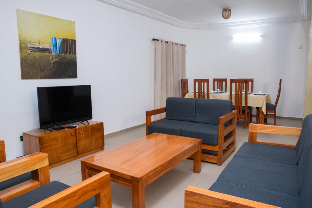 WeeliTogo's tweet photo. #ORADYS RÉSIDENCE, un cadre chaleureux et fonctionnel pour vos séjours à #Lomé
Vous en avez marre des #hotels? Optez pour #oradys, vous y reviendrez encore !
Réservation : (+228)90618121/97778347
https://t.co/EromLKXEDb https://t.co/6VQ8eLnTBe
