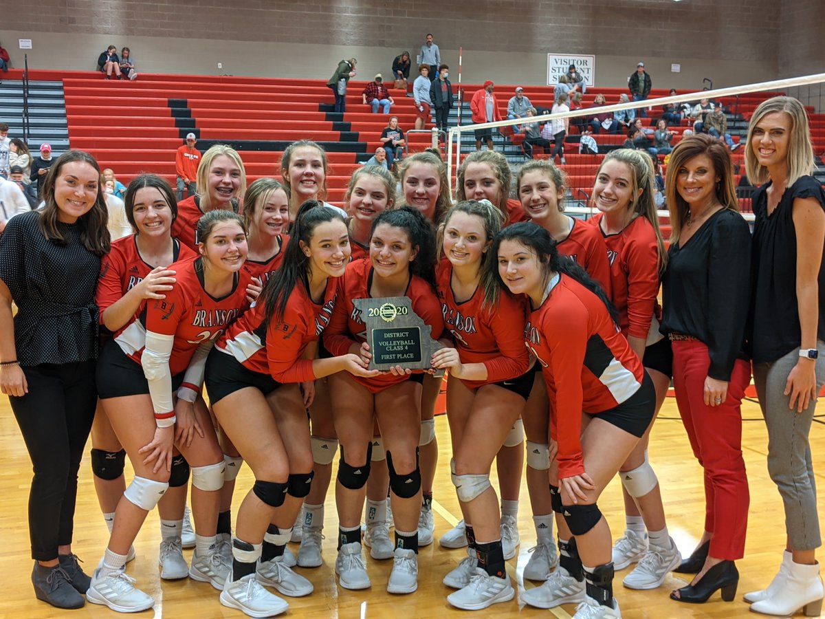 BHSPirateSports's tweet photo. District Champions https://t.co/8xVhCj5vt5