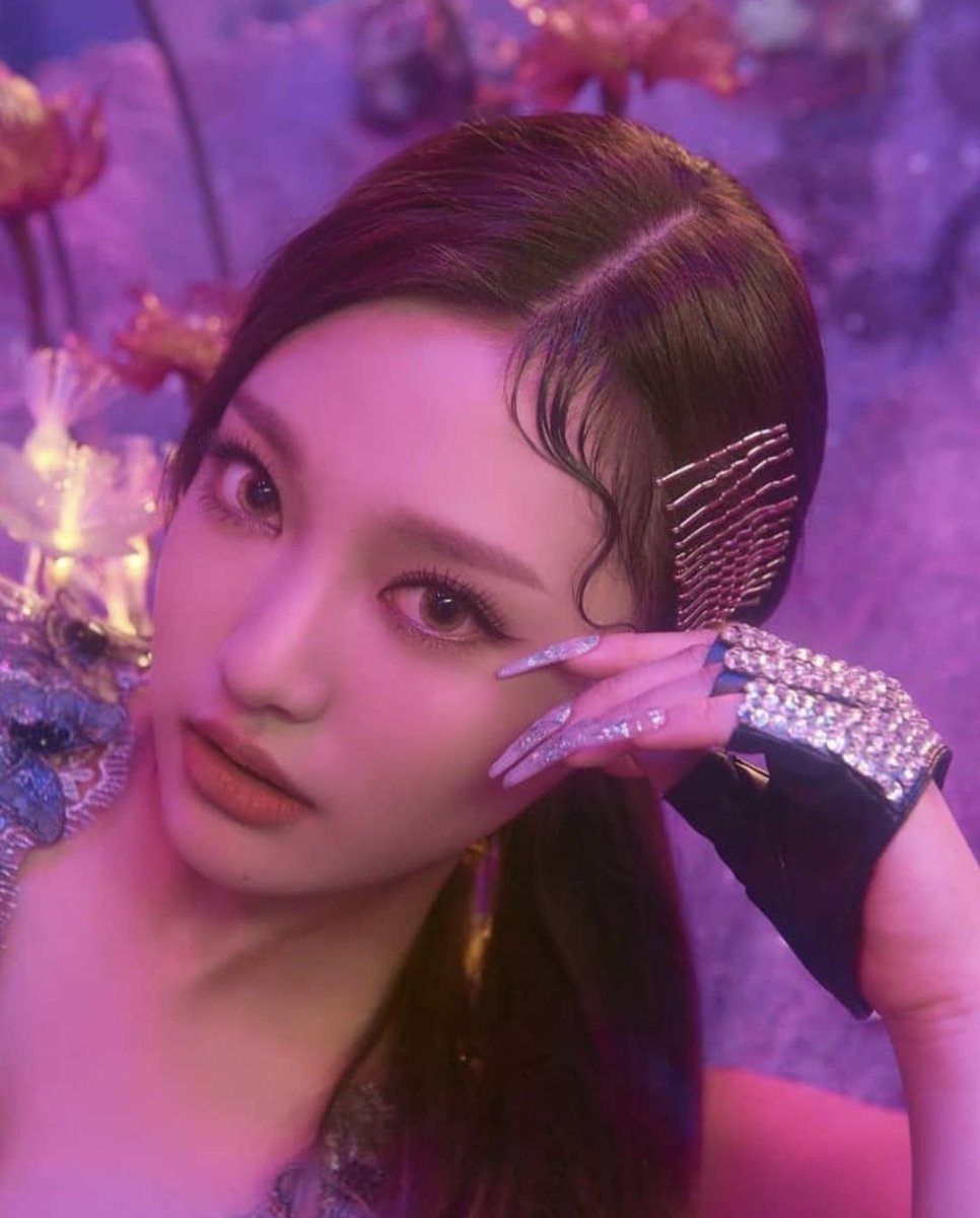 SMから11月デビュー予定の新人グループ“aespa”の3人目が公開！ 名前