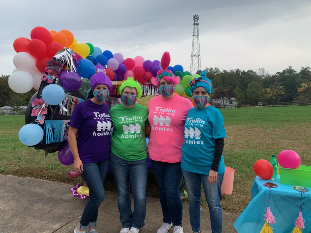 Mrs_BEaster's tweet photo. Such a fun trunk-or-treat for our kiddos! We had a great time Trollin around! ❤️#ACESSurfsUp @cumminsjm @ACES_AP https://t.co/qlgVTBd8xg