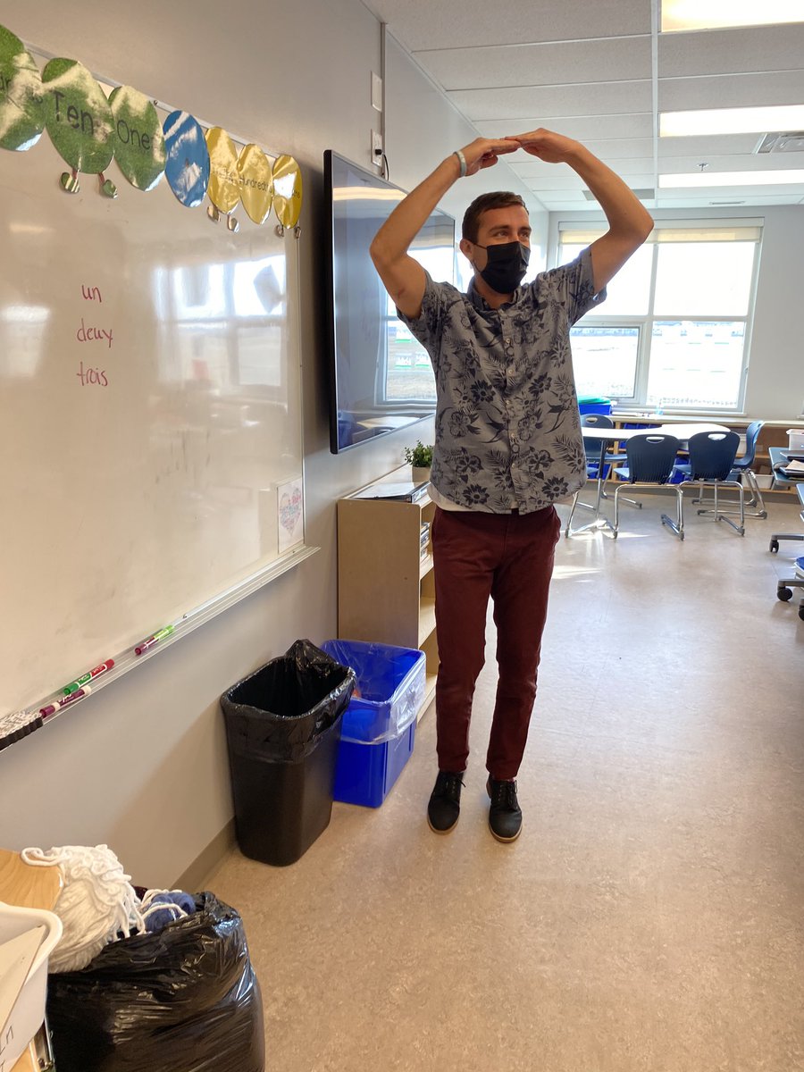 CaroleBossert's tweet photo. From the 80’s to ballet....in just a few days! @DougSereda has all sorts of talents up his sleeves! Thankful he is sharing his talents with us in #teambossyboss!! @eips https://t.co/CRdRpYyJCP