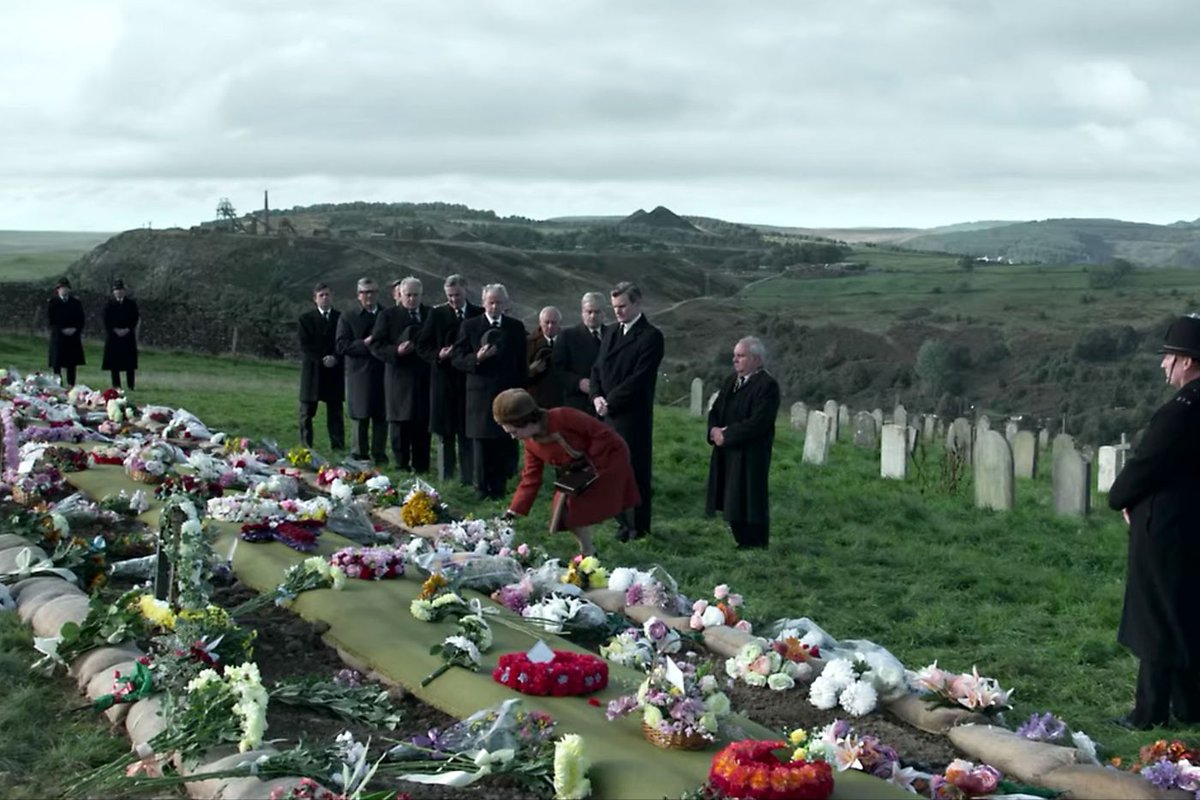 Now into S3 of @TheCrownNetflix - the cast change at the beginning of the season was jarring, but ep3 on the Wales coal disaster is one of the finest episodes of TV I've ever watched. Heartbreaking and amazing. #TheCrown https://t.co/5jUEmIkAsd