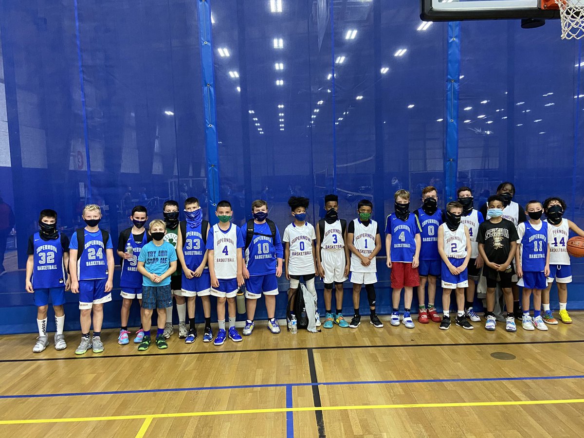 levelup_hoops's tweet photo. 5th Grade Boys -Stinchfield v 5th Grade Boys Bennett in a friendly scrimmage to wrap up two successful seasons. We are proud of what these boys have accomplished over the last 8 weeks and can’t wait to see what the next season brings. #TheFutureIsHere #SupernovaNation https://t.co/WSVThJjRD0