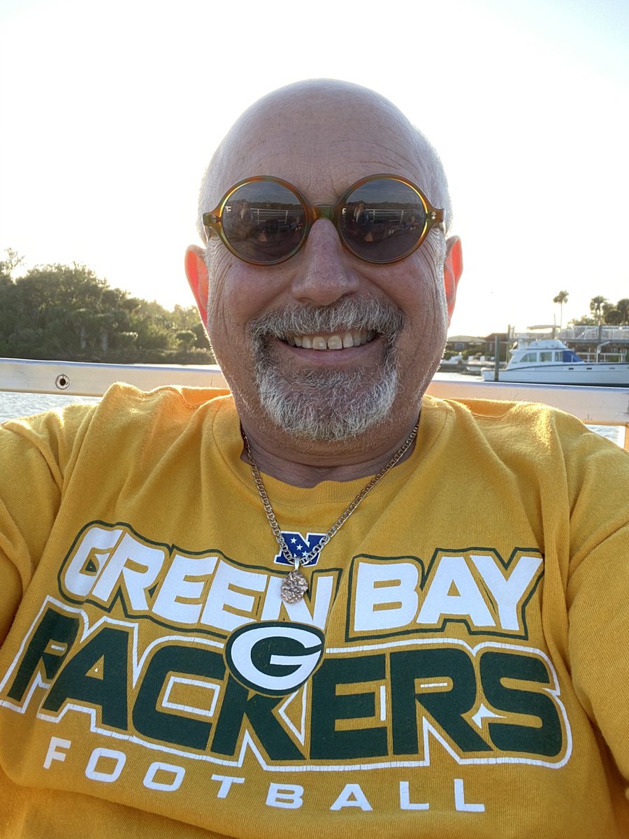 htarnoff's tweet photo. @nrmehta @GainsightHQ @bdeeter @ajay_bcv So Nick, I love that Pitt is undefeated but C’mon, are the@board members all Steelers Fans or #NickFans? Just sayin’. Pitt/Pack/Tampa #WhosChargedUp https://t.co/c6TvaTRD70