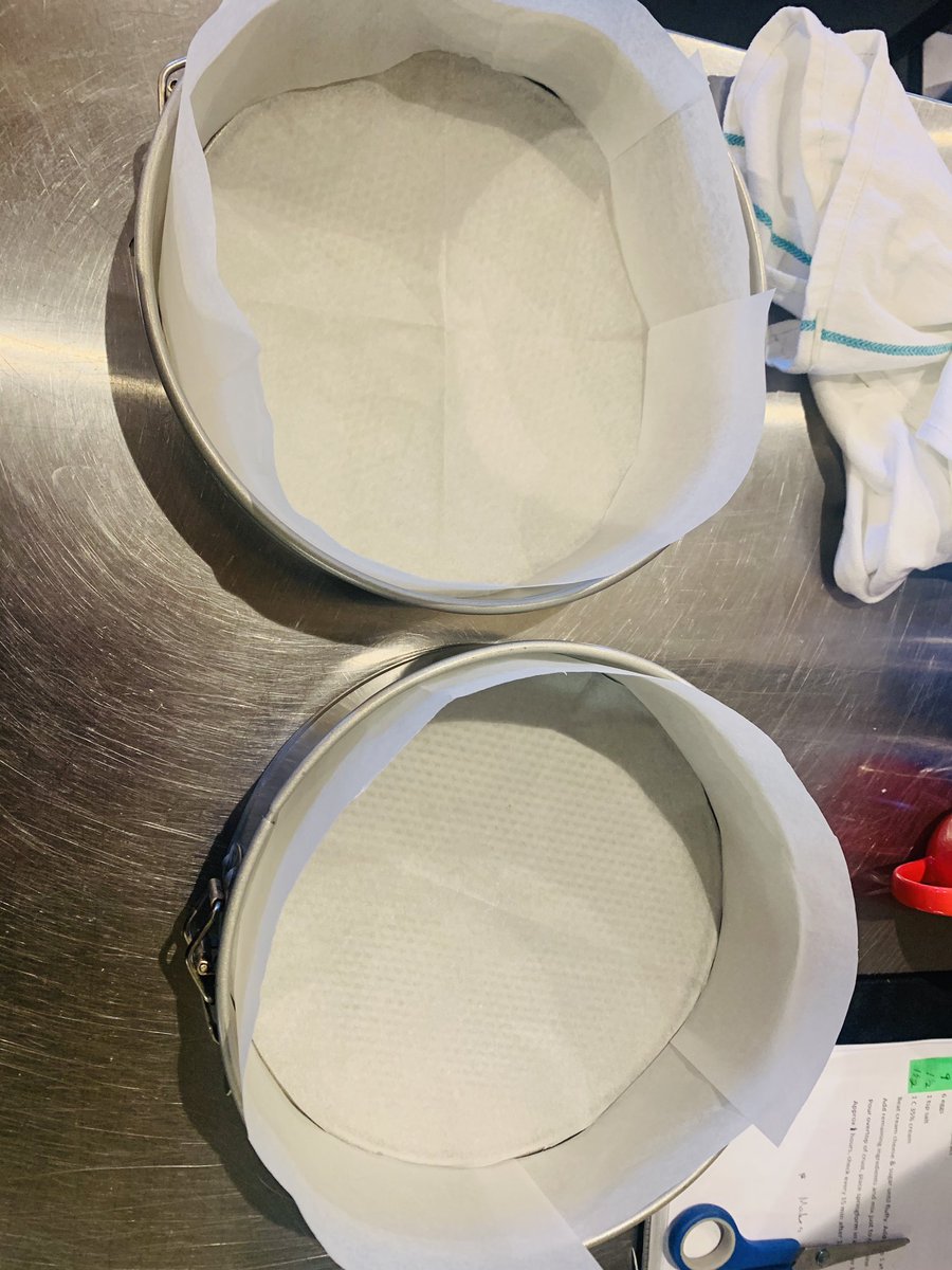 sar_aes's tweet photo. Sometimes they actually let me cook at work! Restaurant manager turned baker! 👩🏻‍🍳
#bakerbaker #cheesecakemaster #lovemyjob #nicecake https://t.co/oaVttV5gmD