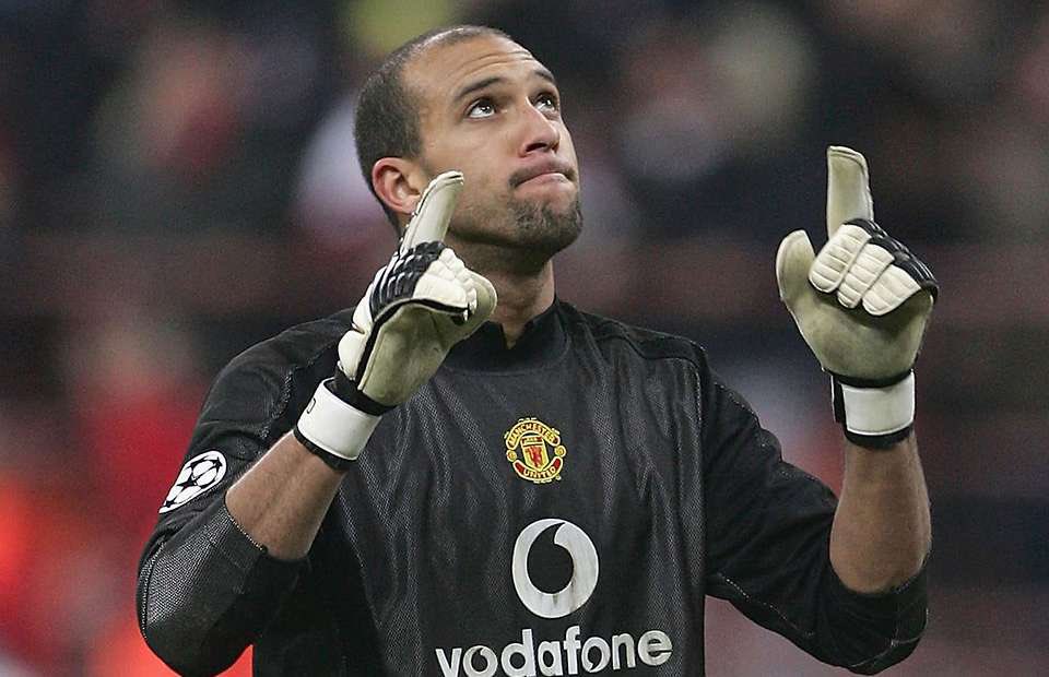 debatedegol's tweet photo. IRRECONOCIBLE
¿Te acordabas de Tim Howard 🇺🇸 en Manchester United 🏴󠁧󠁢󠁥󠁮󠁧󠁿?
Jugó 77 partidos desde 2003 a 2006 y mantuvo 31 veces su valla invicta.
#FlashbackFutbol https://t.co/AQQoCENRcg