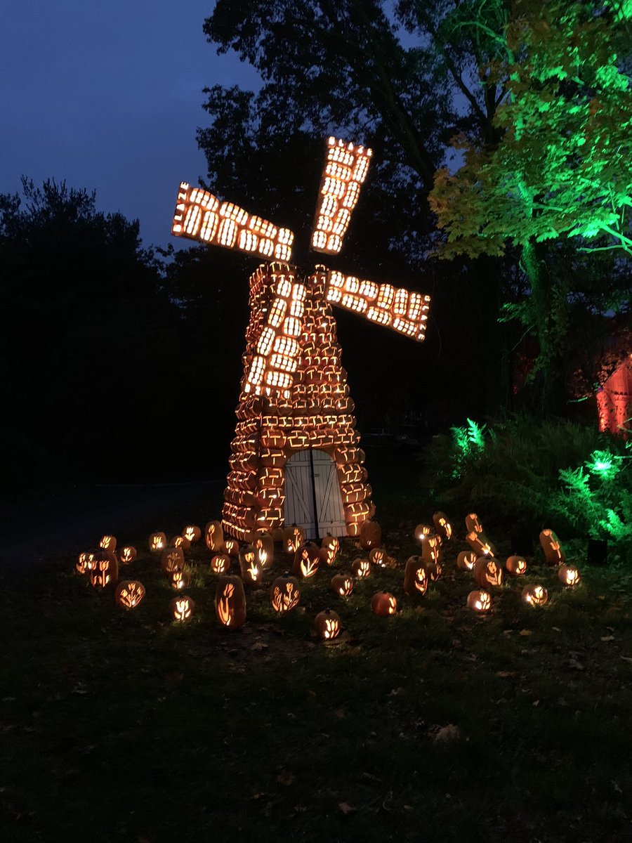 My grandma and I went to the Great Pumpkin Blaze tonight and it was really wonderful.