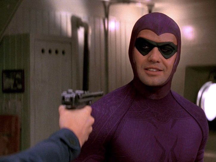 z9_z9's tweet photo. The Phantom 1996
على سوء الفيلم الّا انّه من الأفلام اللي حتى لو ما تعرف اي شيء عن الشخصية الرئيسي�� (الشبح) سابق المشاهدة لكن بتعرف (واضح) ان القصة لها جذور ما خُدشت و فيه كم معلومات عظيم ما عُرِض، و بالفعل هو كذلك
صدّق او لا تصدّق على قِدم سوبرمان الا ان الشبح سبقه بسنتين https://t.co/zCHZnptKGX