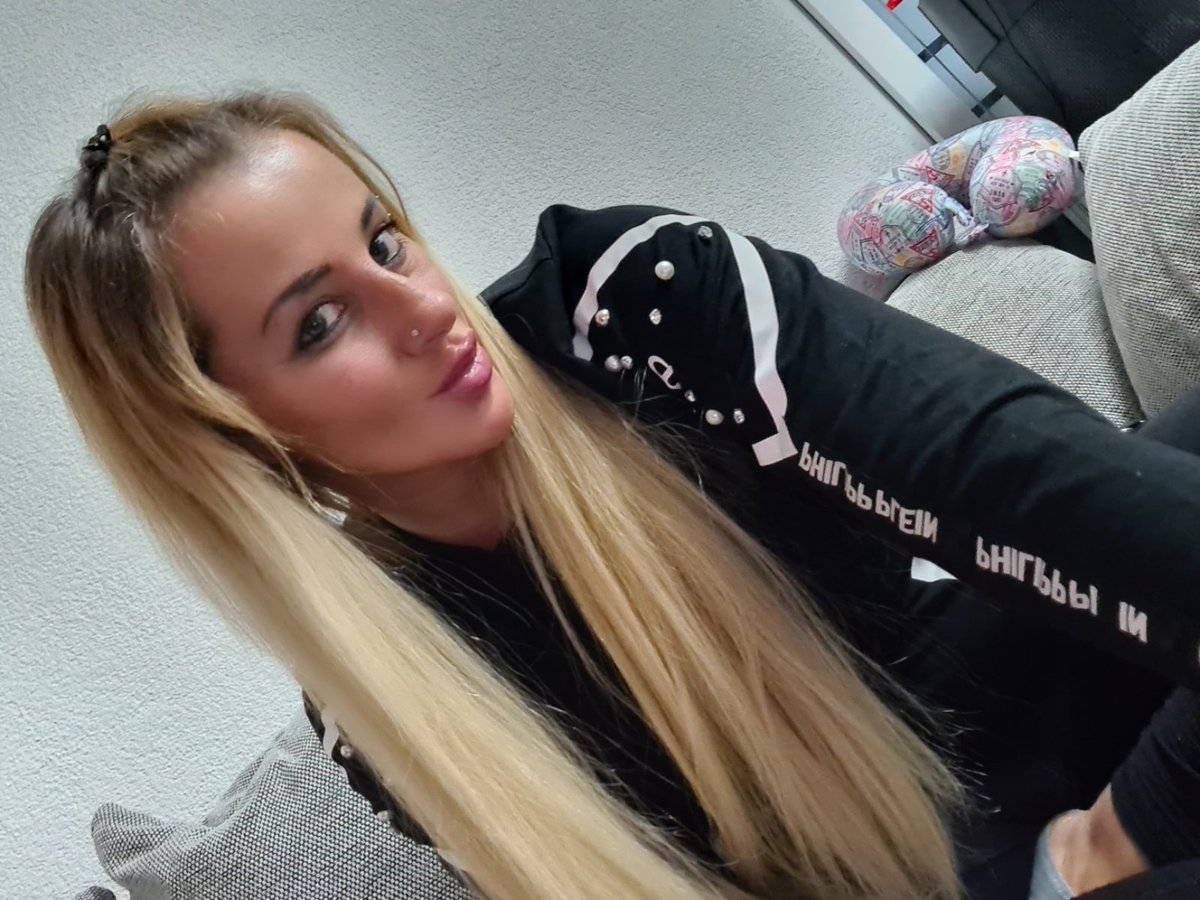 #gutenacht meine lieben ๐eure #princess https://t.co/MvbnK3xxdh