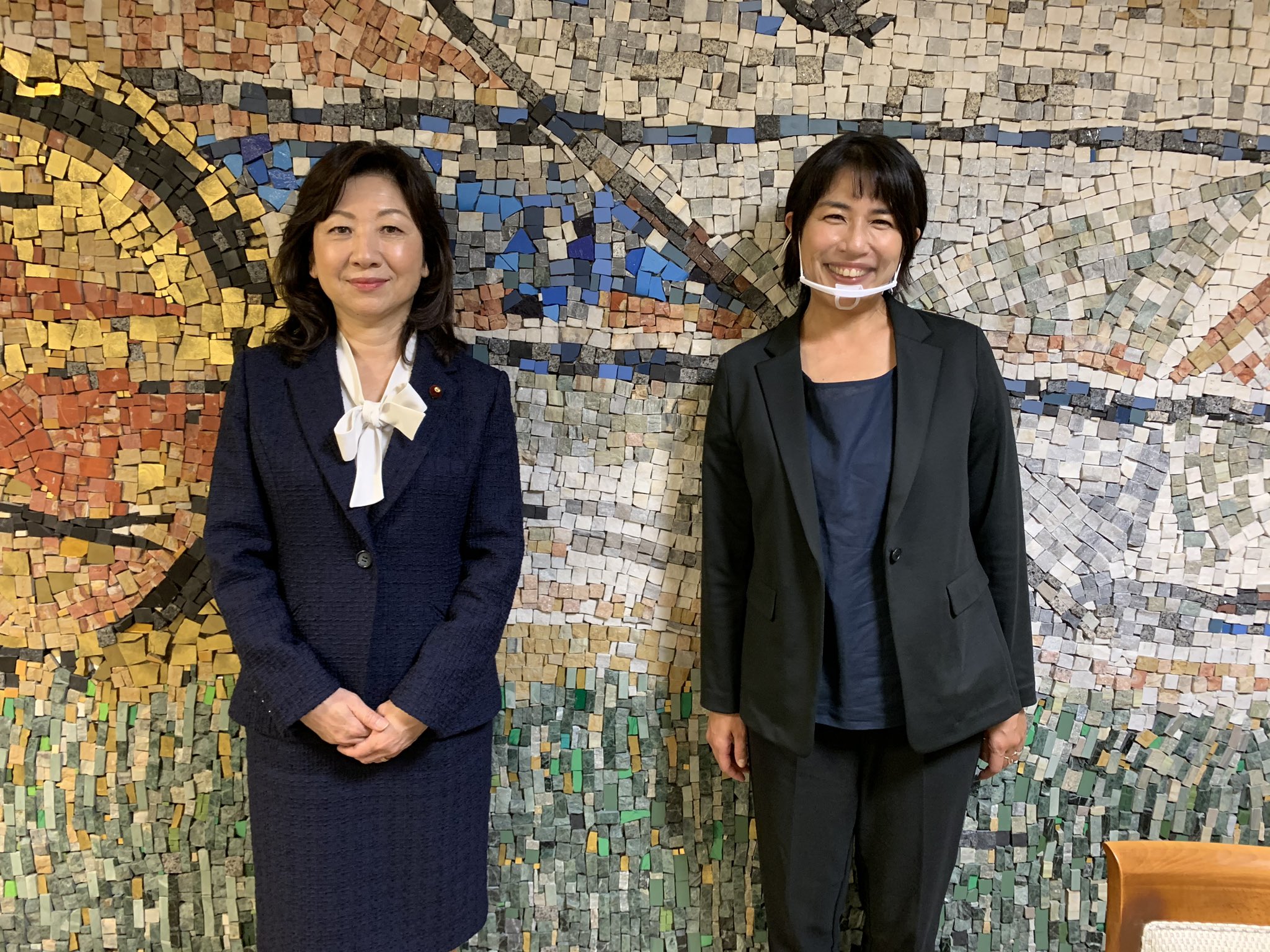 野田聖子 衆議院議員 岐阜1区 新しいママ友ができました 女優の奥山佳恵さんです ダウン症のお子さんを育てている彼女 子どもの就学や学校生活での悩みなどをお話したところ すっかり意気投合しました 野田聖子 衆議院議員 岐阜1区 新しいママ友ができました 女優の奥山佳恵さんです ダウン症のお子さんを育てている彼女 子どもの就学や学校生活での悩みなどをお話したところ すっかり意気投合しました
