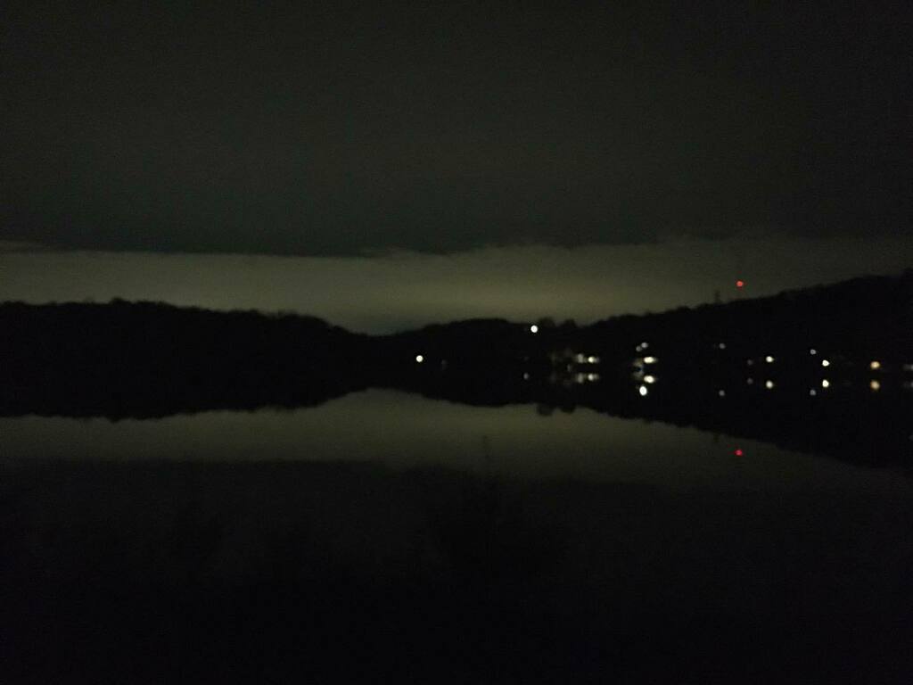 #nightimestroll #reflection #pompton #pomptonlakes instagr.am/p/CG6EeF1AmEj/