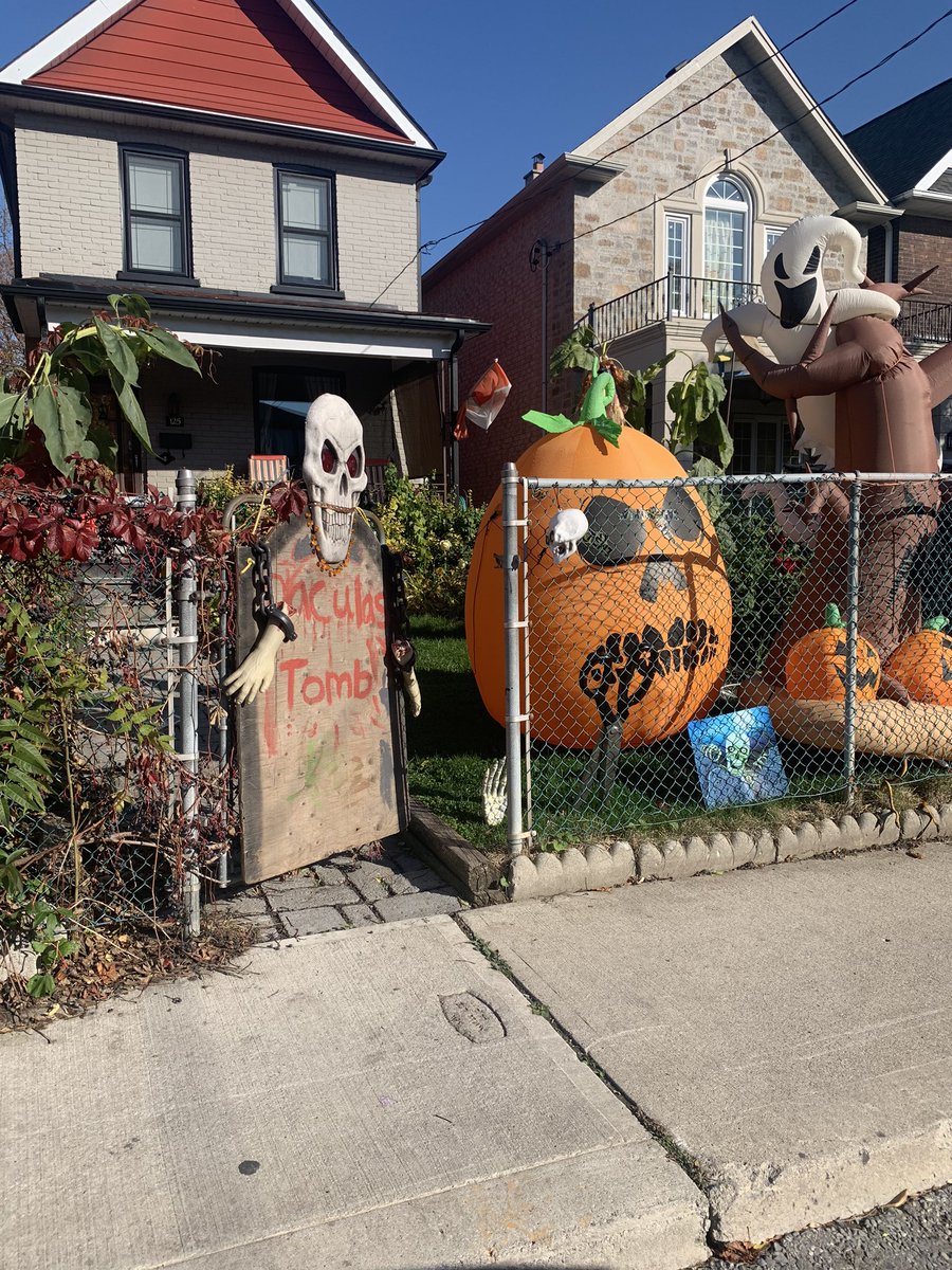 Yup - #Halloween is in full swing in #Bloordale!