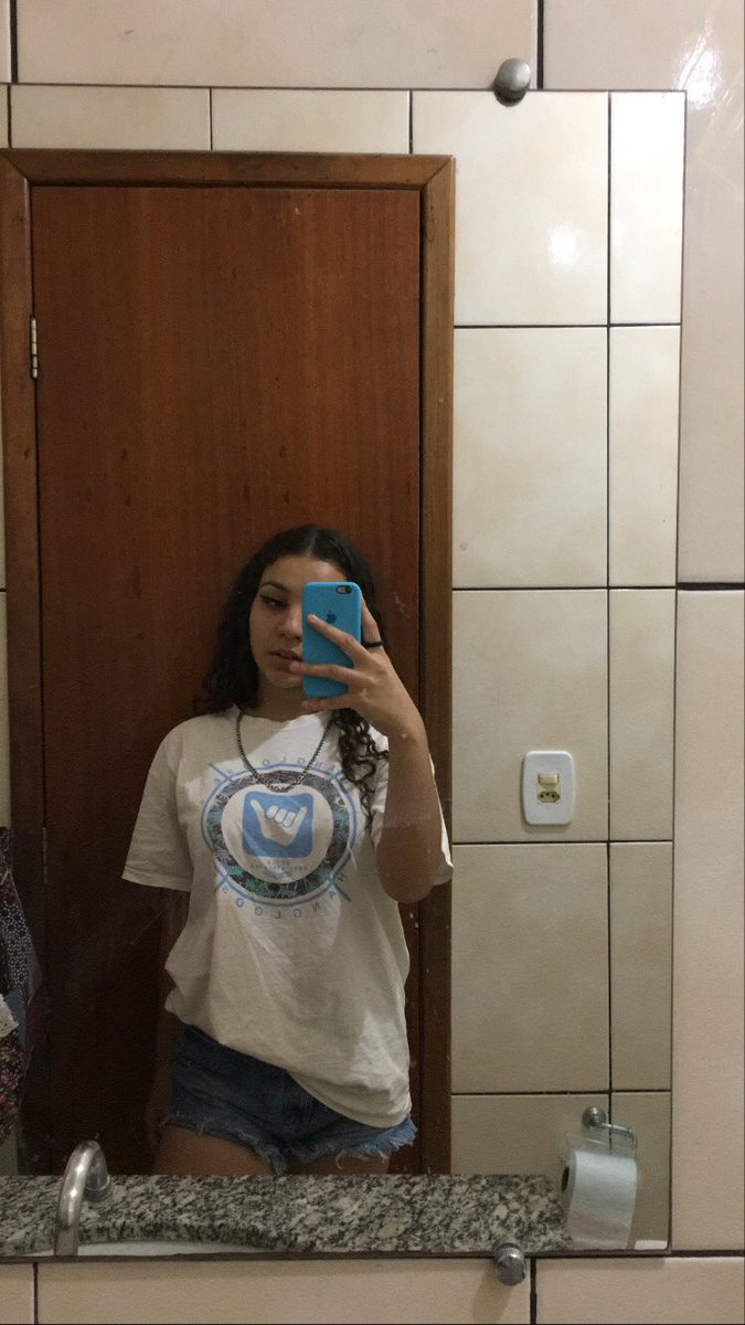 fghybau's tweet photo. apago quando achar uma namoradinha https://t.co/TbQWuEuwI7