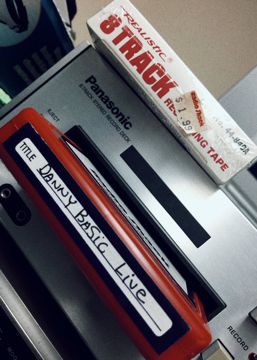 dannybasic's tweet image. 5x7 2110