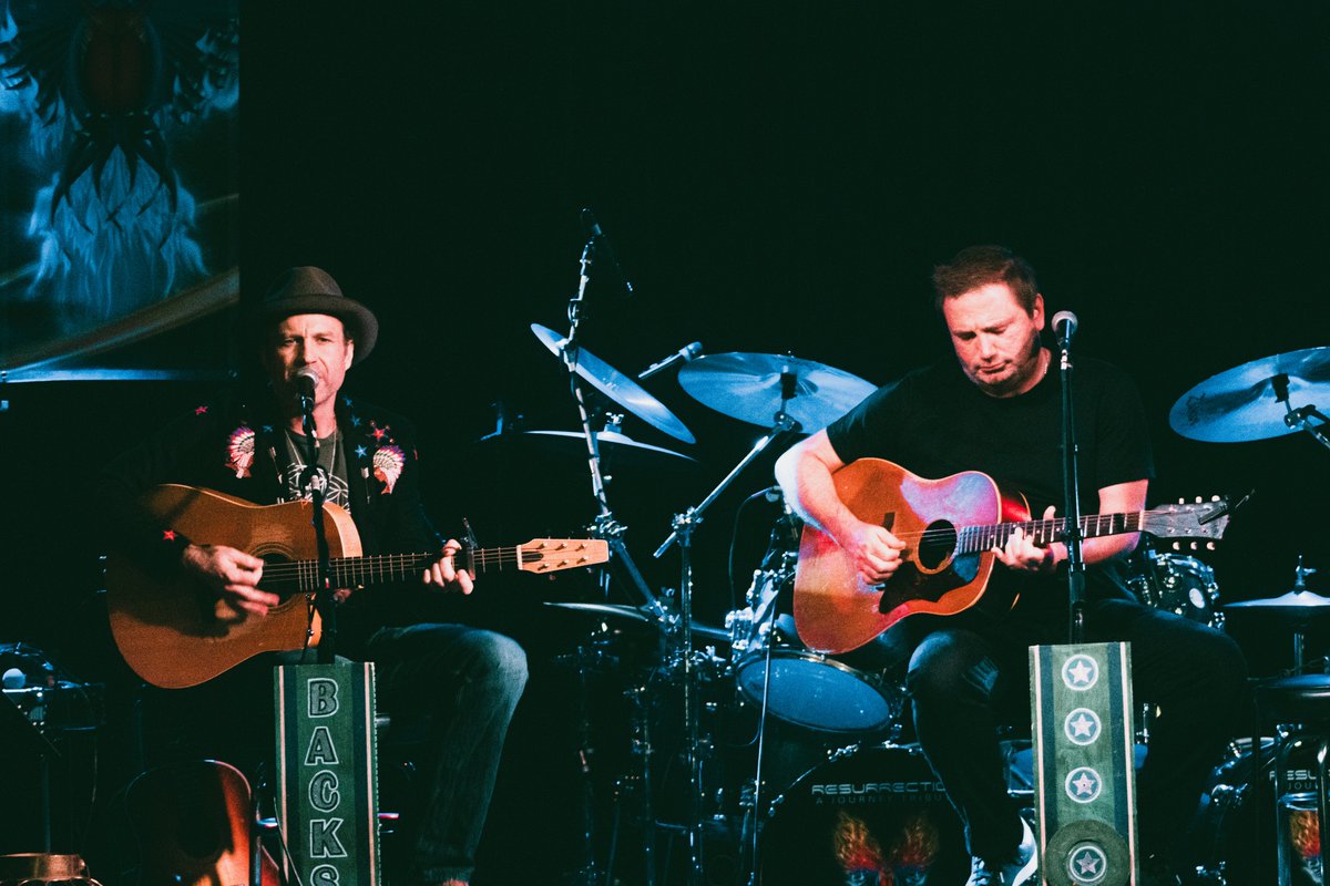 BackstageNash's tweet photo. Check out photos from #BackstageNashville with Dylan Altman, @marla_cannon, @RayStephenson and Josh Martin at https://t.co/yQ6Ur35GMZ! 
📸: @maggiemont_ 

#BackstageNashville #CountryMusic #songwriters #downtownNashville @3rdAndLindsley https://t.co/bPCWVicwhH