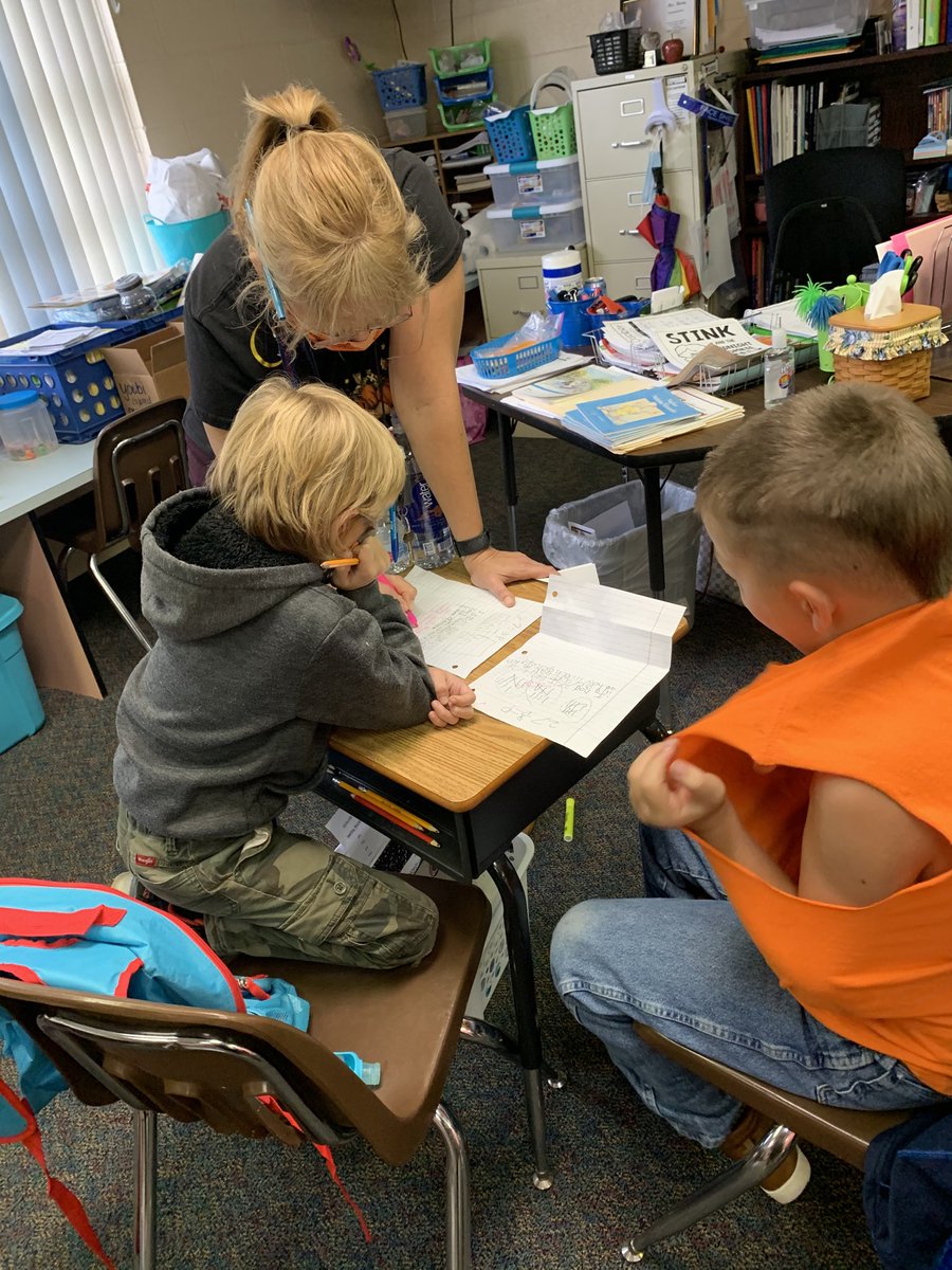 Ms. Fletcher implements Dr. Juli Dixon’s strategy of progressive struggle. Ss work in pairs solving problems and writing word problems for peers to solve. ⁦<a href="/fort_mccoy/">Fort McCoy School</a>⁩ ⁦<a href="/BenWhitehouse98/">Ben Whitehouse</a>⁩ ⁦<a href="/MCPS_Elementary/">🍎 MCPS Elementary Education</a>⁩