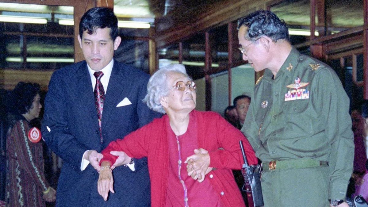 Iceskeat1's tweet photo. ทรงพระเจริญ​

#29ตุลาคมคนรักในหลวง https://t.co/qEpdAPaAkV