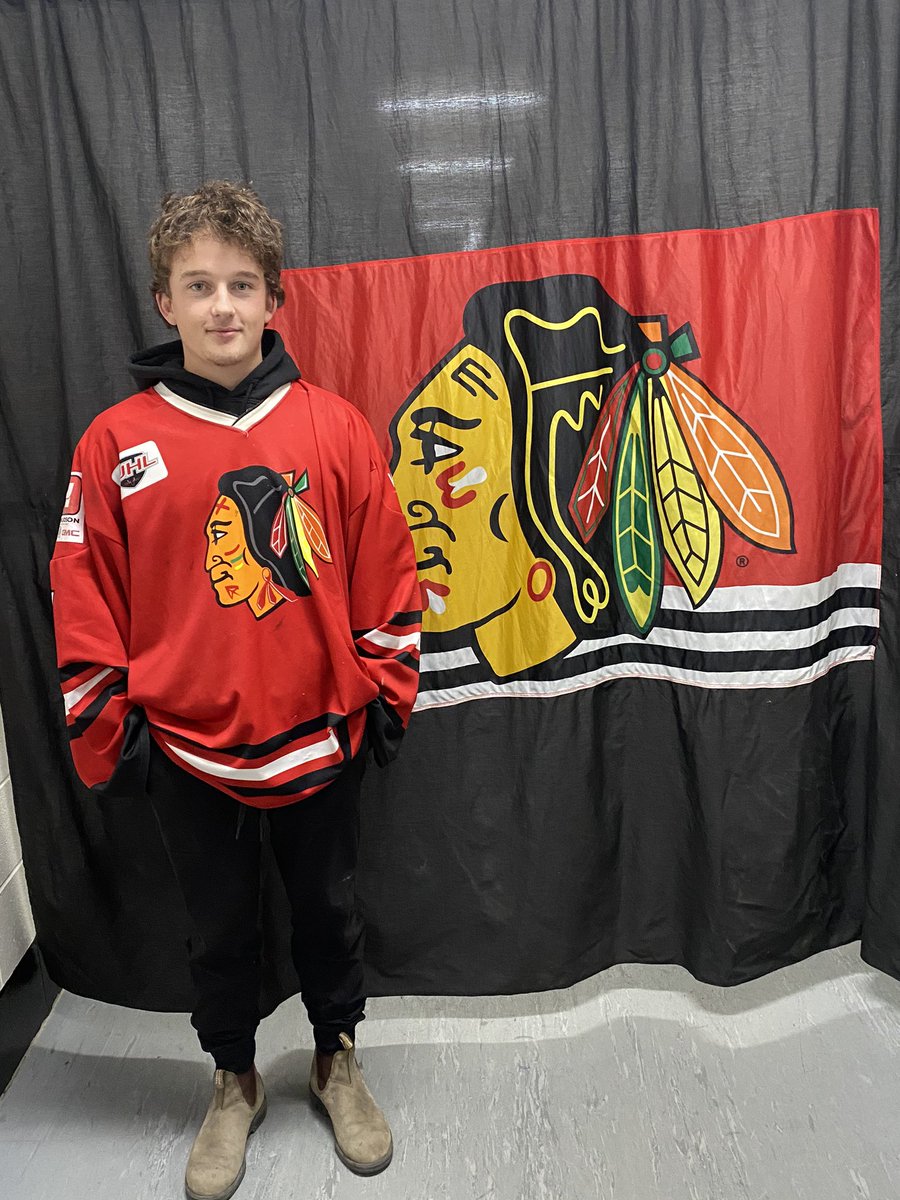 MitchellHawks's tweet photo. The Mitchell Hawks are happy to announce the signing of 2002 forward Jared Lesouder. Last year Jared played for the Stratford AA Major Midgets. Welcome to the nest Jared! https://t.co/d6D5GkeDVg