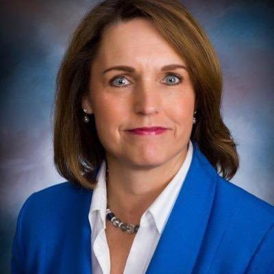 kthall54's tweet photo. Congrats to @slambert_sylvia for being named our @ARprincipals District 8 HS Principal of the Year! @clasleaders @Othell @AasspAkers @egmackey https://t.co/OwyskqvyEu