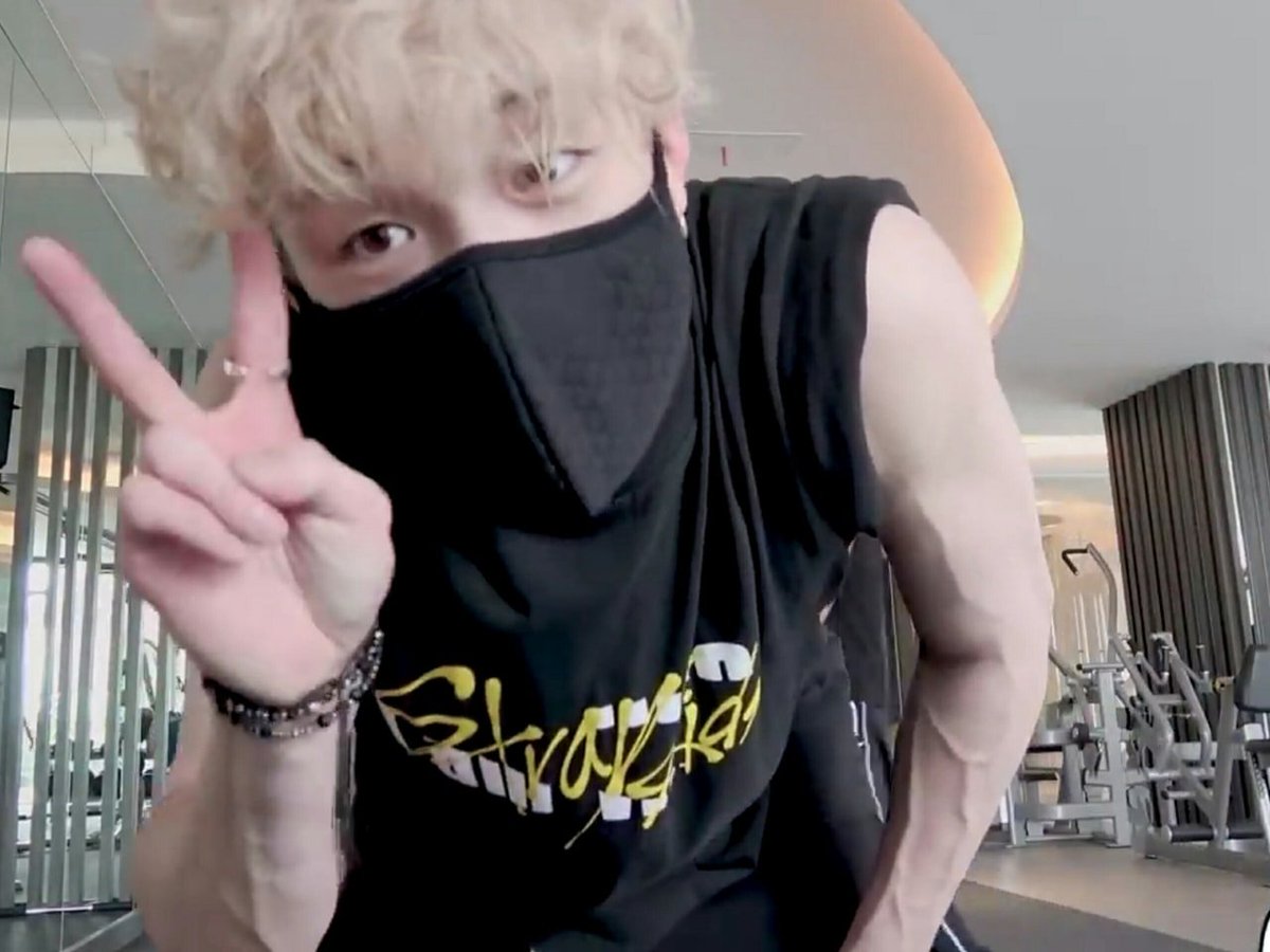 sag asc tend to be very active and like sports. their body needs to be in motion to avoid being sick. bangchan does exercise and not in an excessive way as them