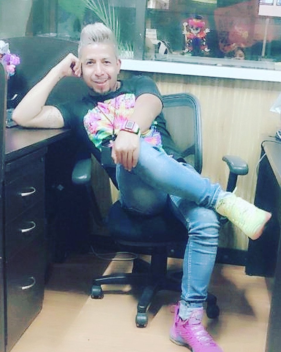 H_IMCA's tweet photo. Terminando de la ofis...
Vamonos a la Radio programa desde la W Comedera y Tomadera con invitados de lujo 9 pm conectate #ZonaActivaRadioTV https://t.co/Wn64JhU6SG