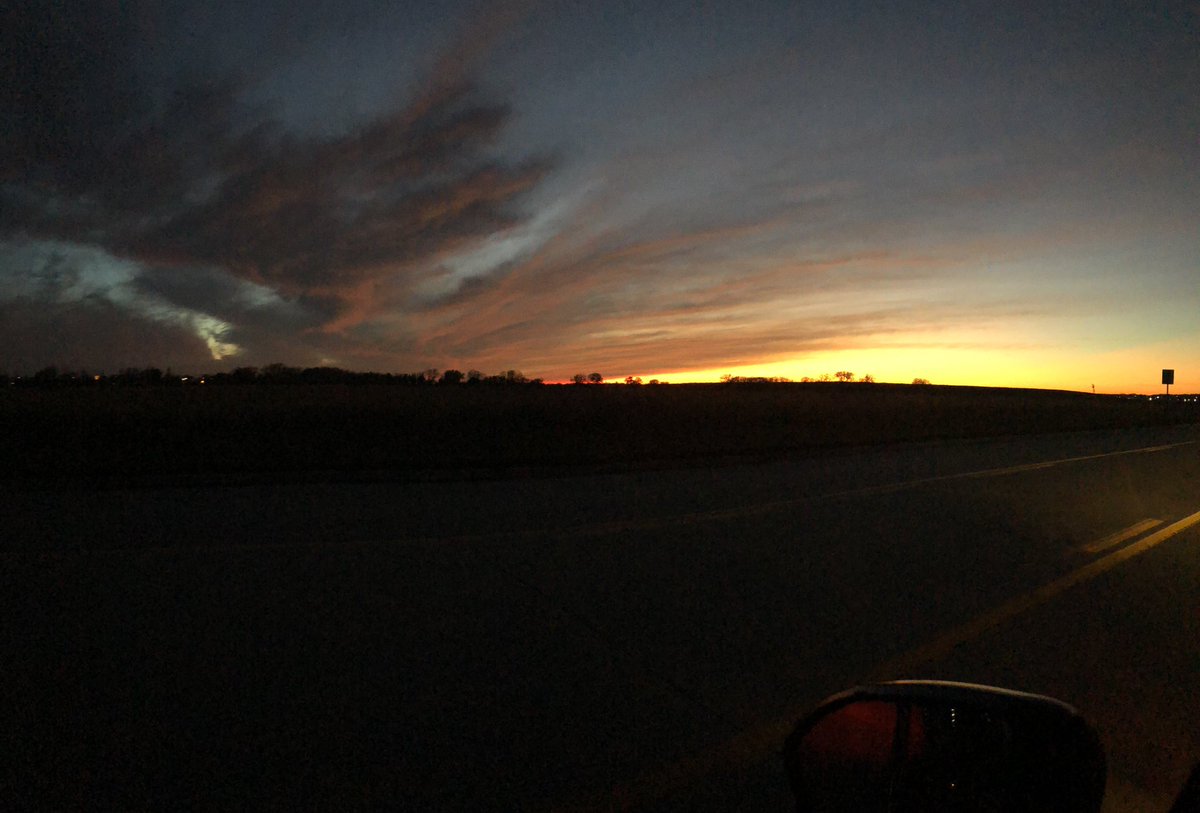 sfcahoy's tweet photo. Not sure how God can top some of these... but then He does it again.  #blessed #thelittlethings https://t.co/HPivrQhMI9