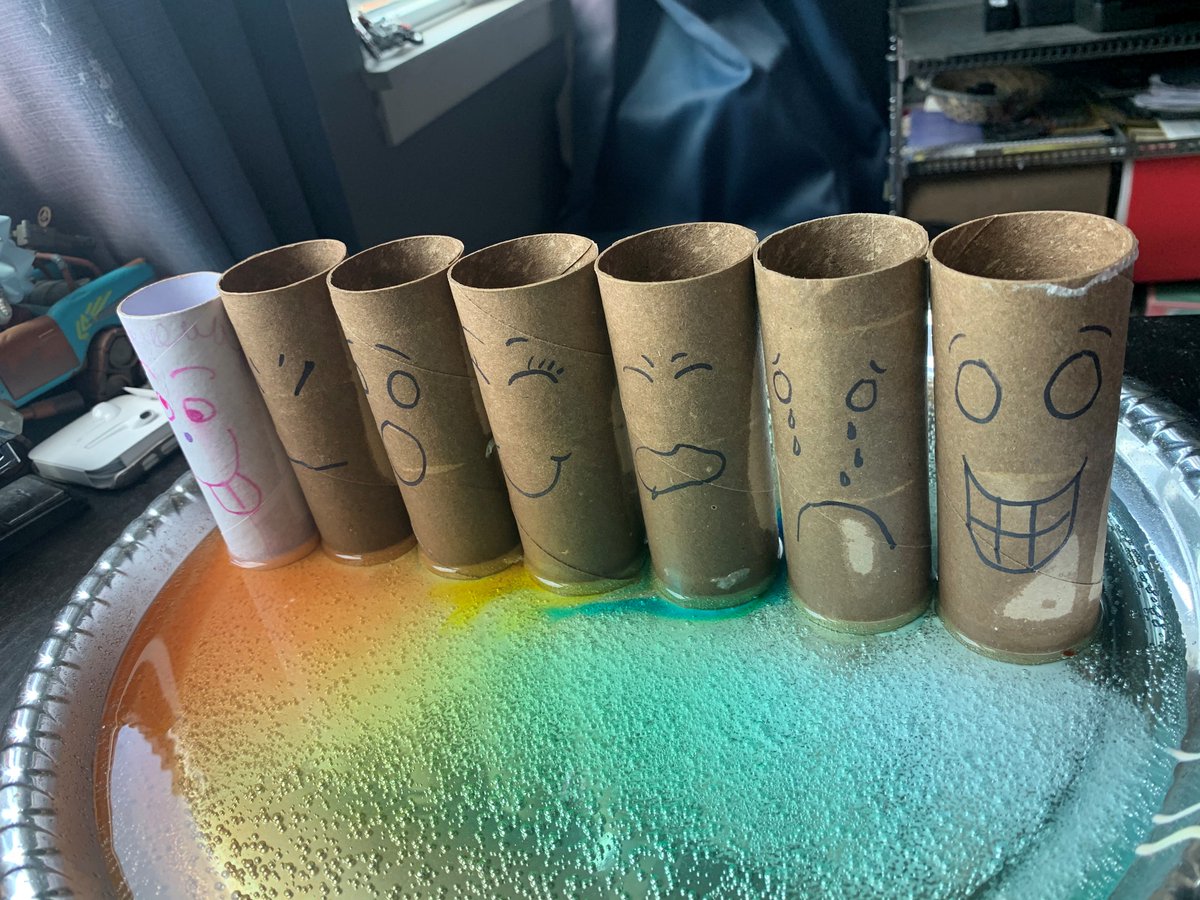 wechope's tweet photo. During #OneRbWorld2020, @ChildLifeMorgan helped #children create #FeelingsTubes showing a variety of feelings faces. The tubes erupted like a #rainbow #volcano to the delight of both kids and adults. #PediatricCancer #EyeCancer #ChildLife #HelpKidsCope @rb_research https://t.co/9IK95dWrcz