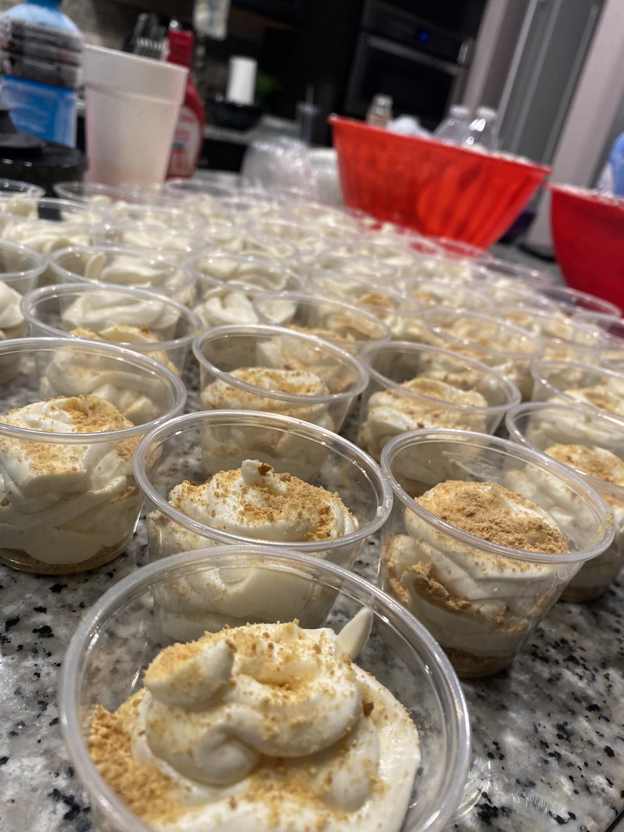 Banana pudding cups & Strawberry cheesecake cups