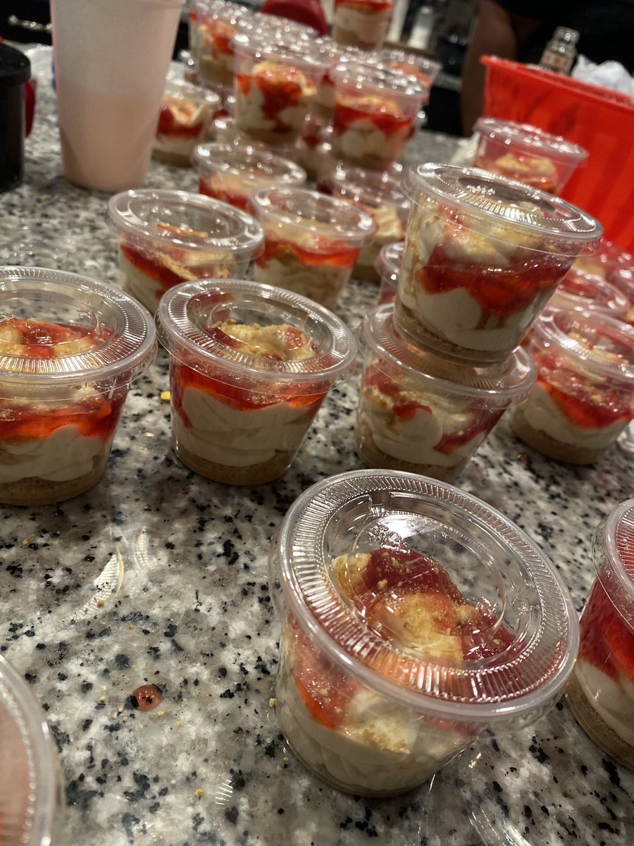 Banana pudding cups & Strawberry cheesecake cups